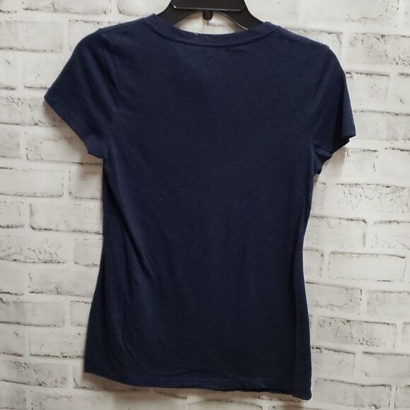 Gap tee   - Picture 3 of 3